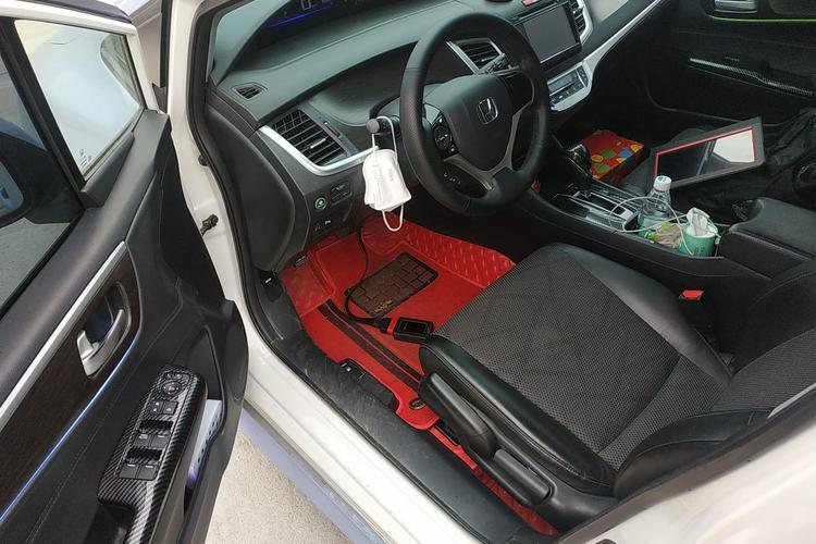 Used Honda Jade 2013 1.8L automatic Comfort version 5 seats Driver Seat