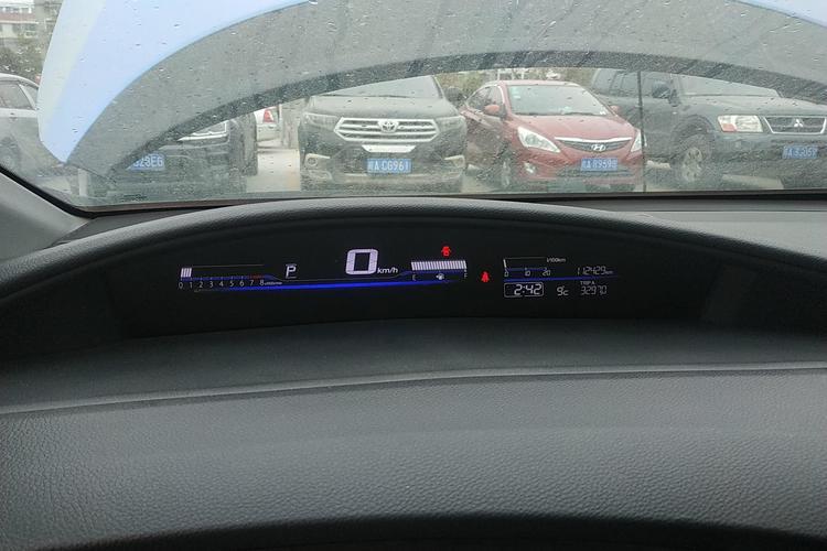Used Honda Jade 2013 1.8L automatic Comfort version 5 seats Instrument Cluster