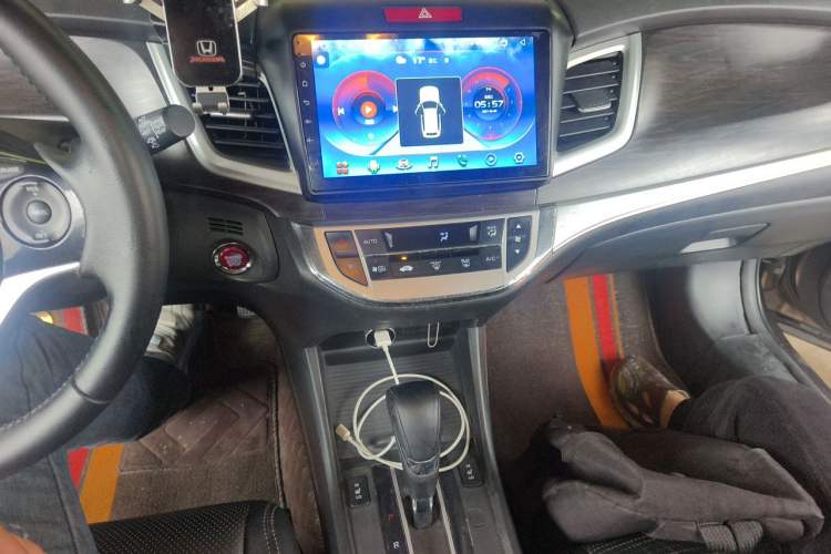 Used Honda Jade 2013 1.8L CVT Luxury Edition 5 seats Audio And AC Panel