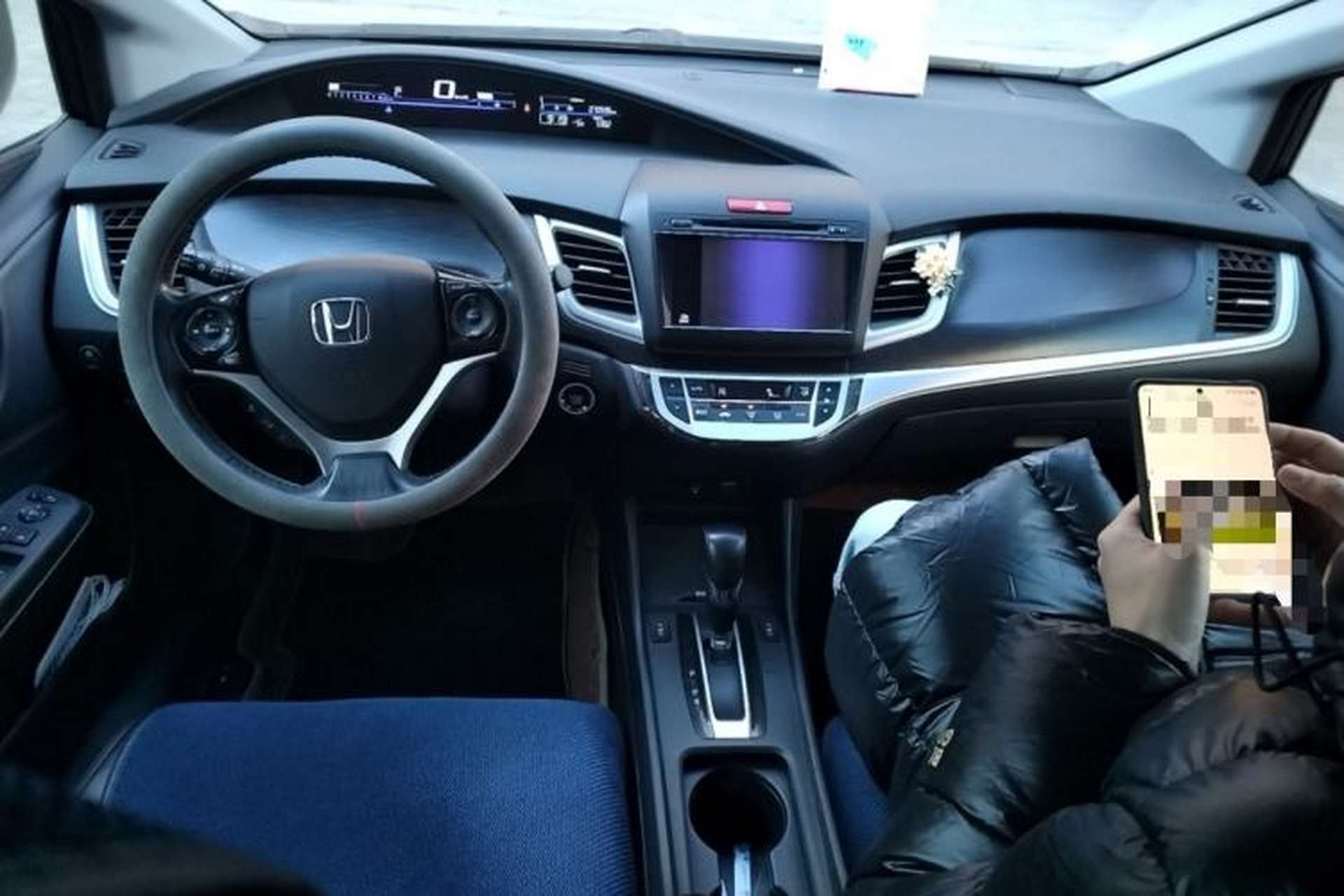 Used Honda Jade 2013 1.8L CVT Luxury Edition 5 seats Center Console