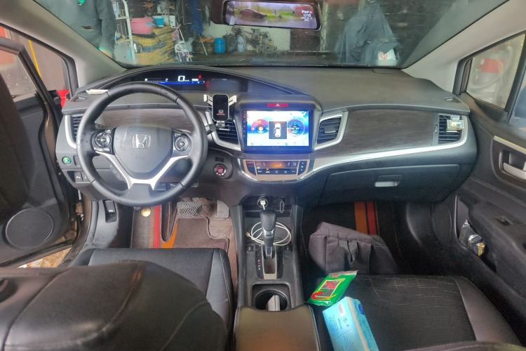 Used Honda Jade 2013 1.8L CVT Luxury Edition 5 seats Center Console