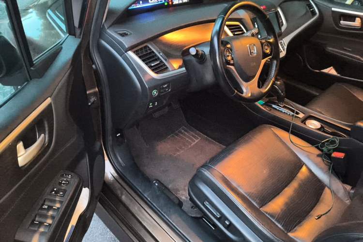 Used Honda Jade 2013 1.8L CVT Luxury Edition 5 seats Driver Seat