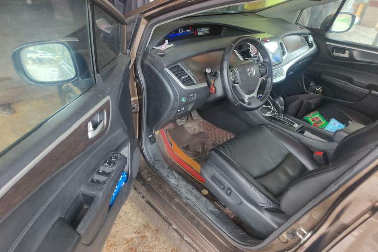 Used Honda Jade 2013 1.8L CVT Luxury Edition 5 seats Driver Seat
