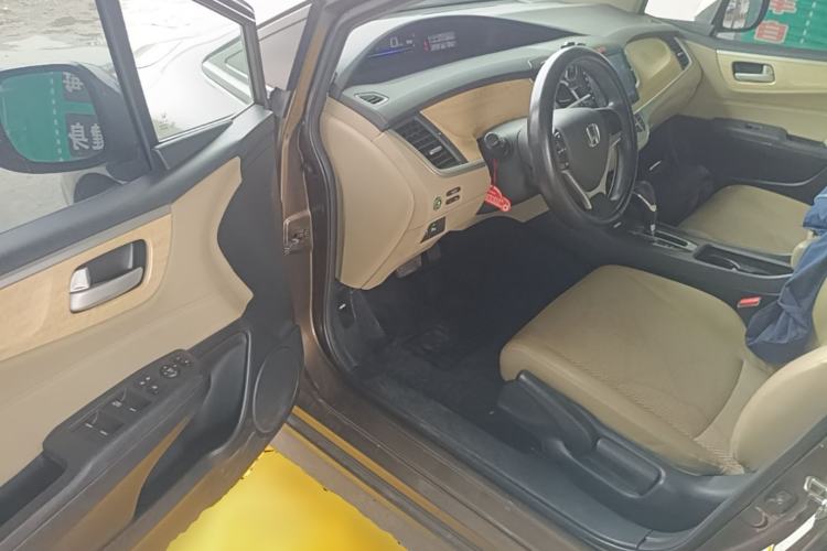 Used Honda Jade 2013 1.8L automatic Comfort version 5 seats Driver Seat