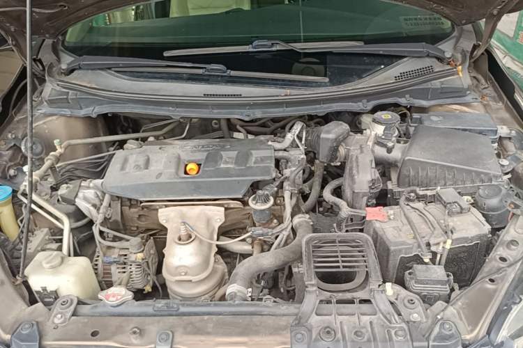 Used Honda Jade 2013 1.8L automatic Comfort version 5 seats Engine Bay