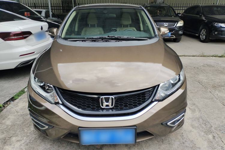 Used Honda Jade 2013 1.8L automatic Comfort version 5 seats Exterior 1