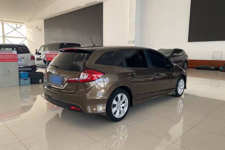 Used Honda Jade 2013 1.8L automatic Comfort version 5 seats Exterior 5