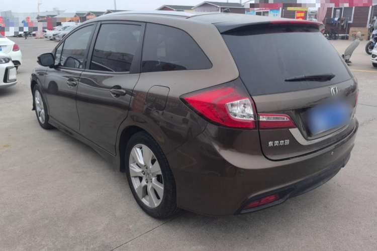 Used Honda Jade 2013 1.8L automatic Comfort version 5 seats Exterior 5