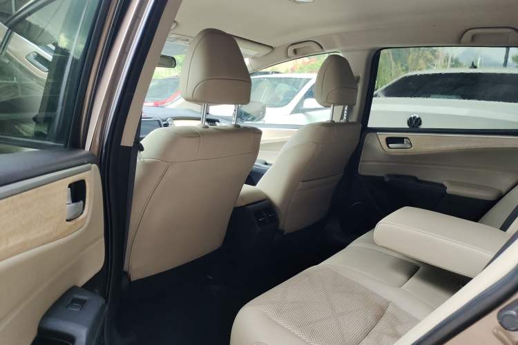 Used Honda Jade 2013 1.8L automatic Comfort version 5 seats Headliner