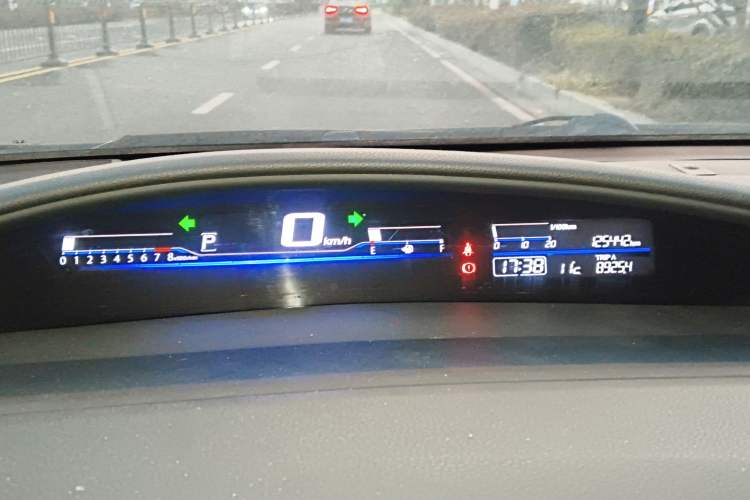Used Honda Jade 2013 1.8L automatic Comfort version 5 seats Instrument Cluster