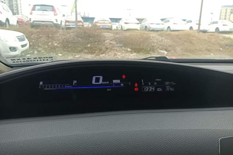 Used Honda Jade 2013 1.8L automatic Comfort version 5 seats Instrument Cluster