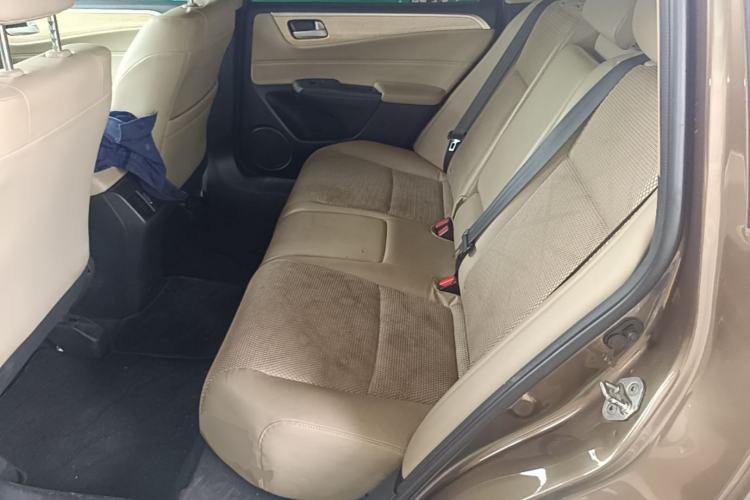 Used Honda Jade 2013 1.8L automatic Comfort version 5 seats Left Rear Seat