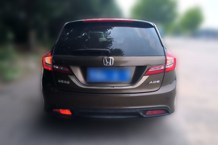 Used Honda Jade 2013 1.8L automatic Comfort version 5 seats Rear