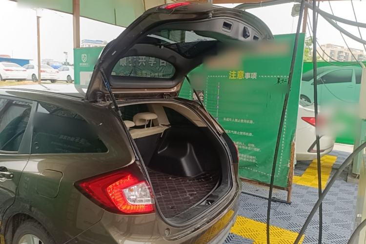 Used Honda Jade 2013 1.8L automatic Comfort version 5 seats Trunk