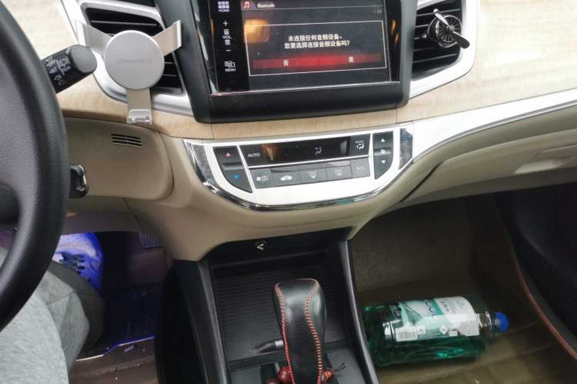 Used Honda Jade 2013 1.8L automatic Comfort version 5 seats Audio And AC Panel