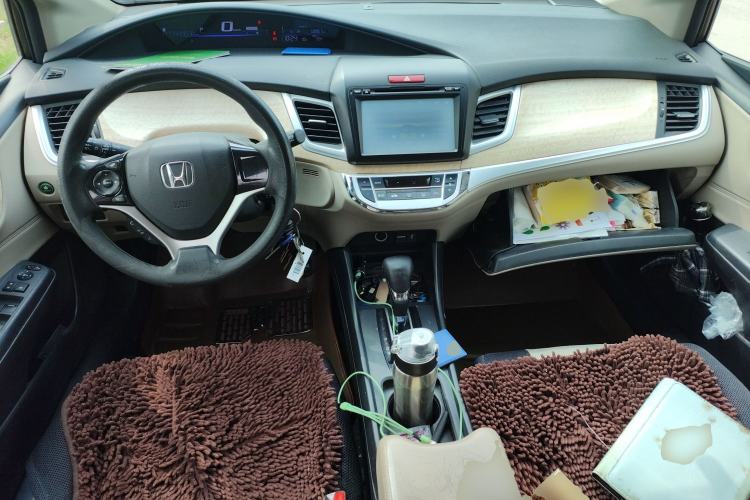 Used Honda Jade 2013 1.8L automatic Comfort version 5 seats Center Console
