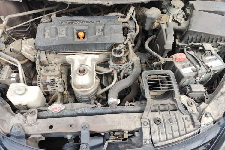 Used Honda Jade 2013 1.8L automatic Comfort version 5 seats Engine Bay