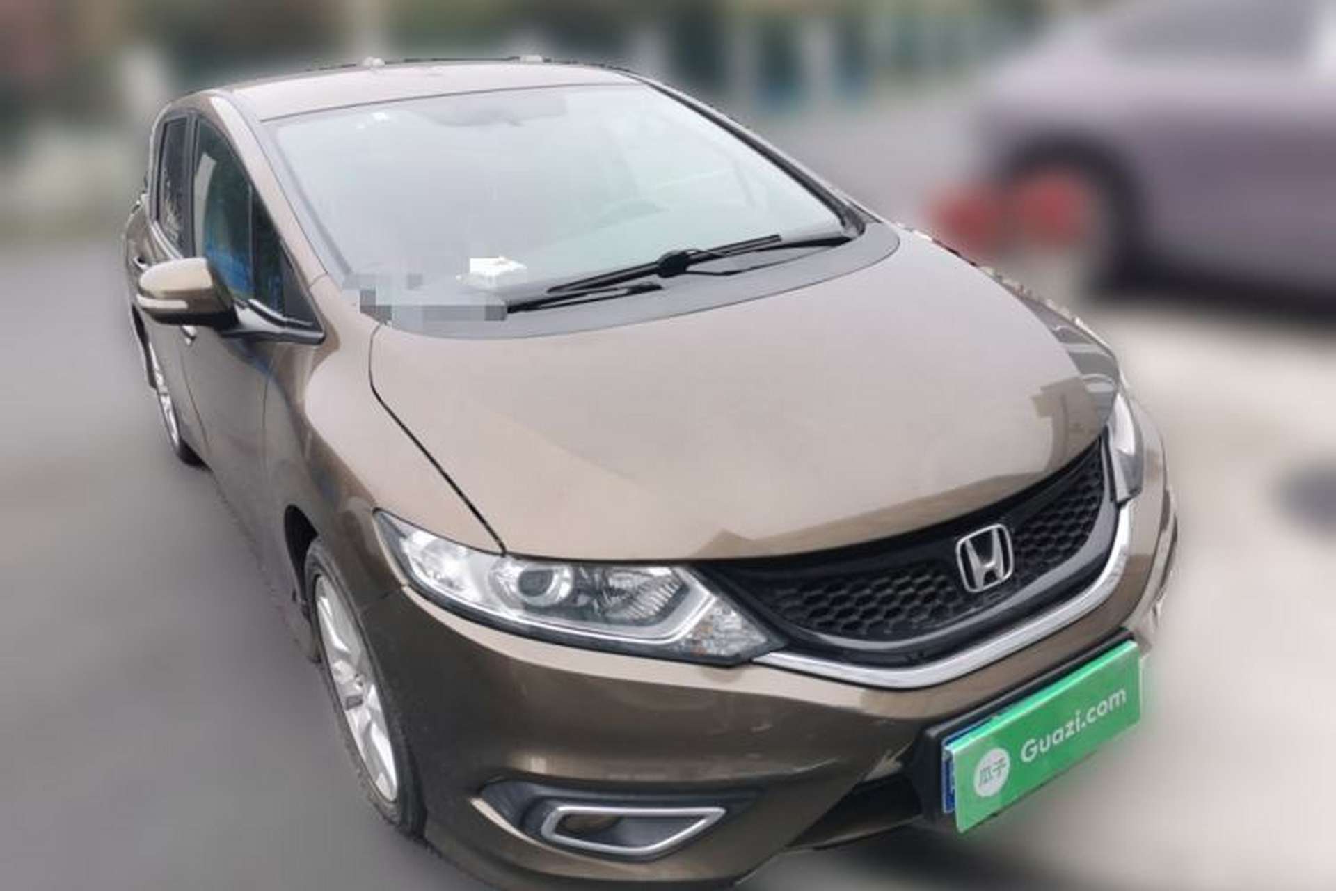 Used Honda Jade 2013 1.8L automatic Comfort version 5 seats Front Right 45 Deg