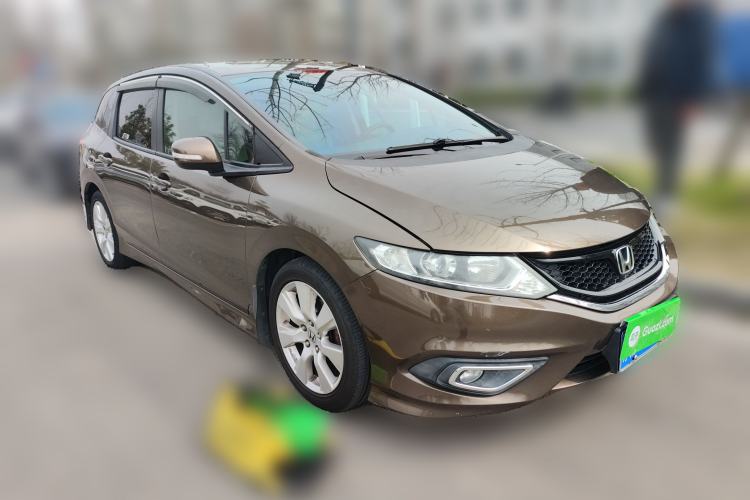 Used Honda Jade 2013 1.8L automatic Comfort version 5 seats Front Right 45 Deg