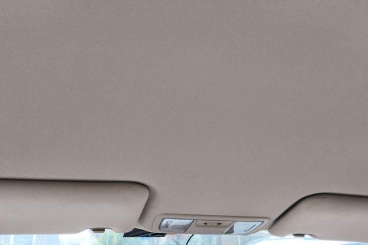 Used Honda Jade 2013 1.8L automatic Comfort version 5 seats Headliner