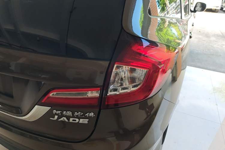Used Honda Jade 2013 1.8L automatic Comfort version 5 seats Right Rear Taillight