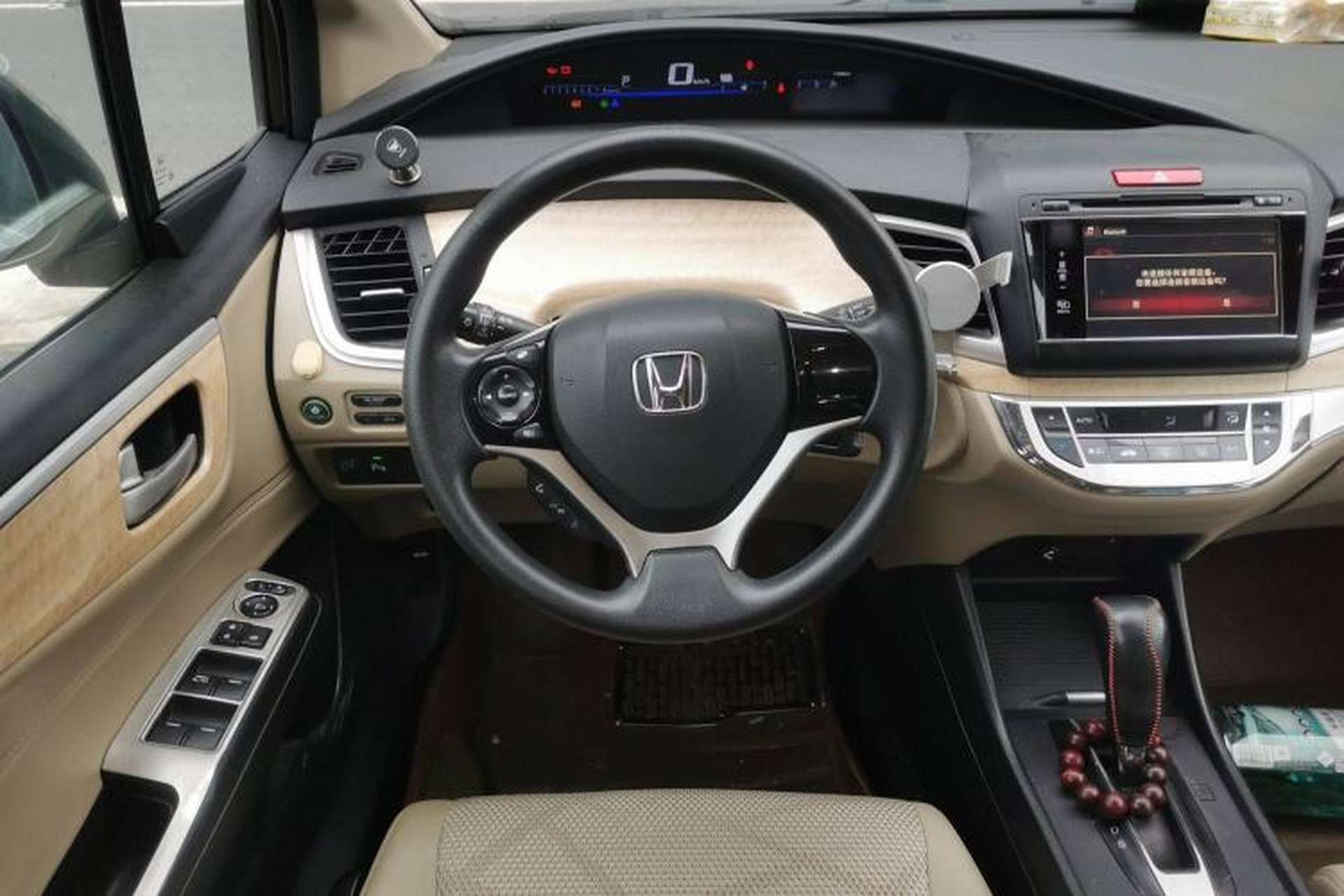 Used Honda Jade 2013 1.8L automatic Comfort version 5 seats Steering Wheel