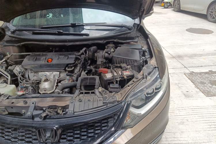 Used Honda Jade 2013 1.8L CVT Luxury Edition 5 seats Engine Bay Left