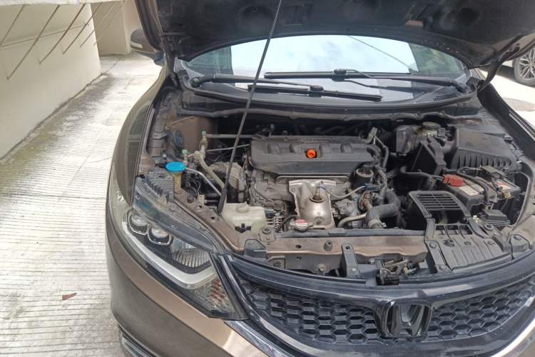 Used Honda Jade 2013 1.8L CVT Luxury Edition 5 seats Engine Bay Right