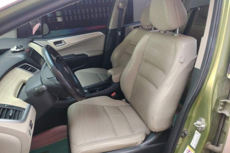 Used Honda Jade 2013 1.8L CVT Luxury Edition 5 seats Left Front Seat