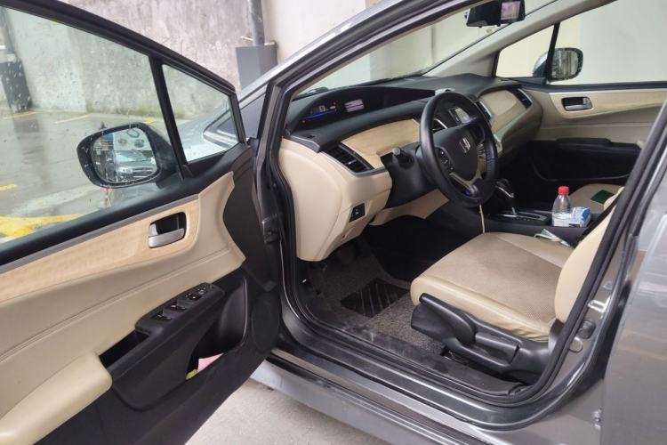 Used Honda Jade 2013 1.8L automatic Comfort version 5 seats Driver Seat