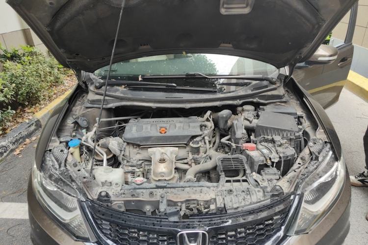 Used Honda Jade 2013 1.8L automatic Comfort version 5 seats Engine Bay