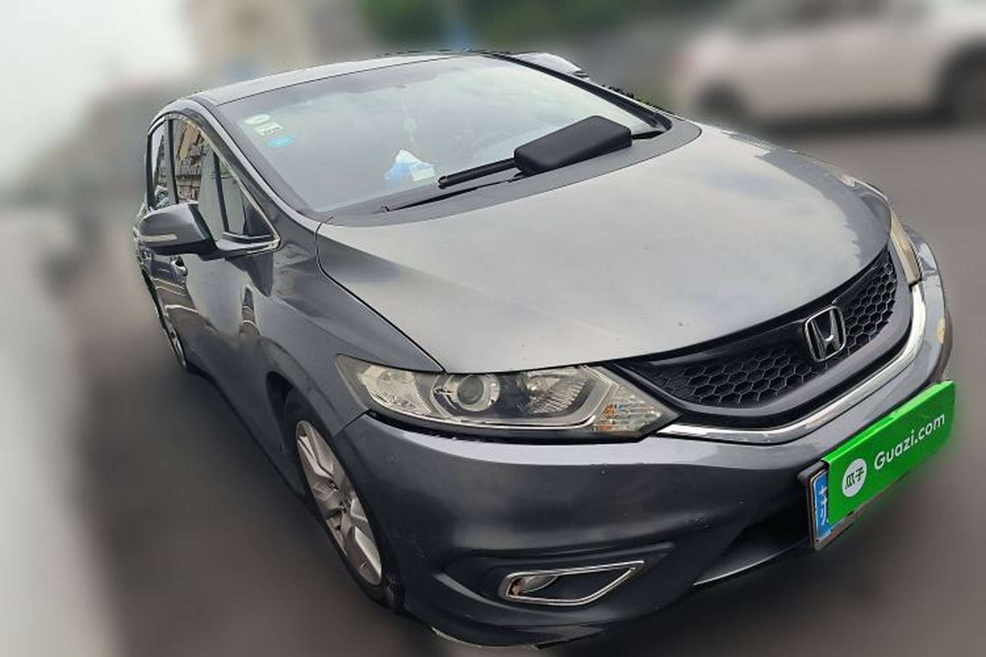 Used Honda Jade 2013 1.8L automatic Comfort version 5 seats Exterior 2