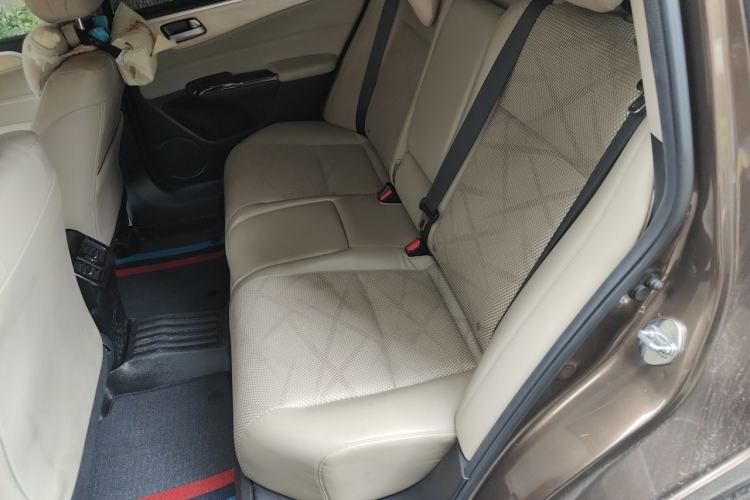 Used Honda Jade 2013 1.8L automatic Comfort version 5 seats Left Rear Seat