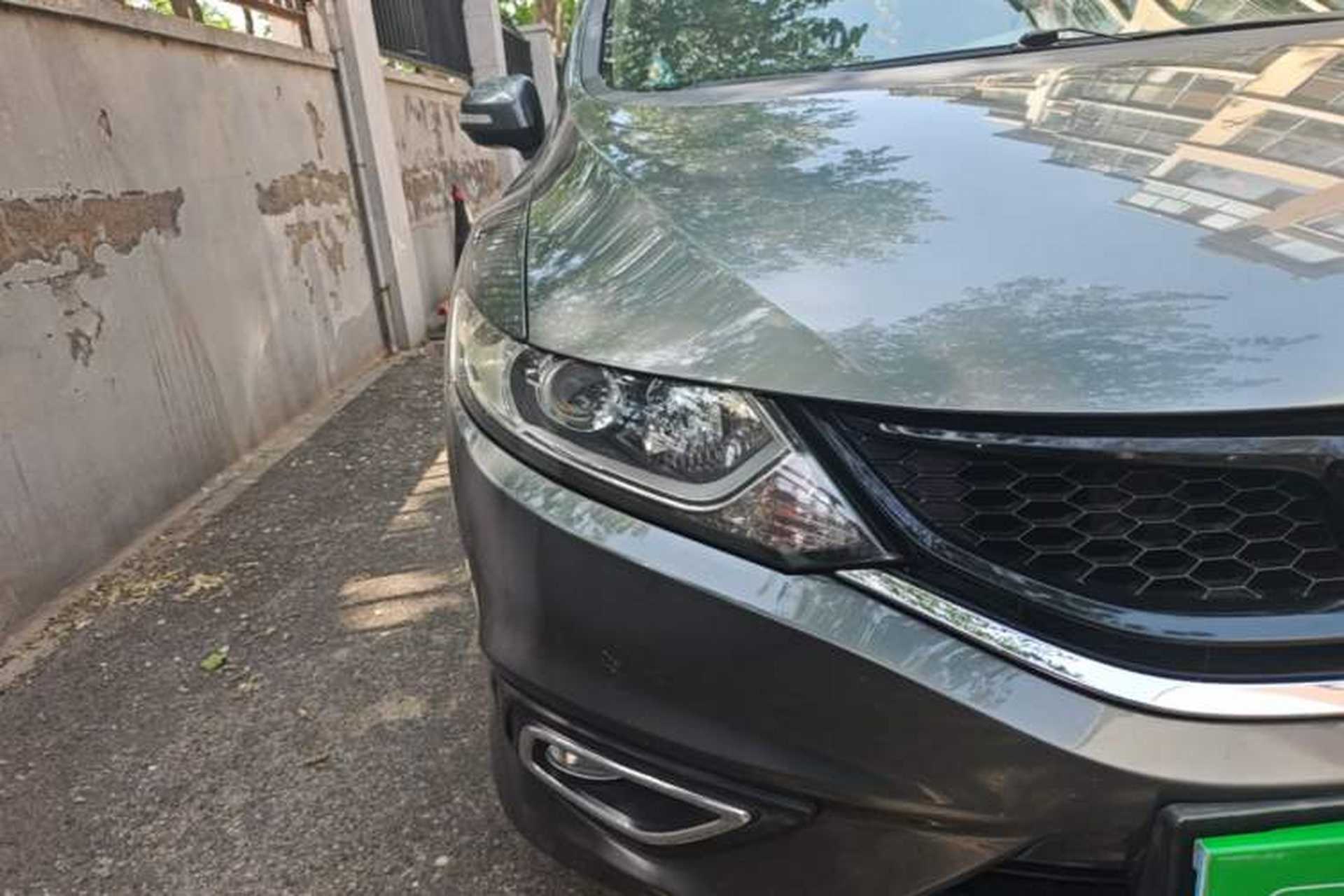 Used Honda Jade 2013 1.8L automatic Comfort version 6 seats Right Front Headlight