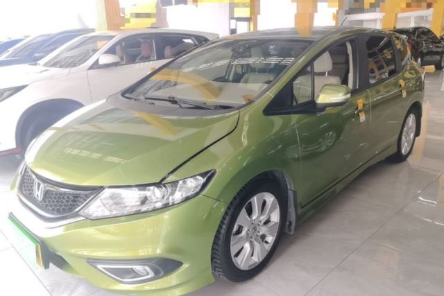 Honda Jade 2013 1.8L automatic Comfort version 5 seats مستعملة