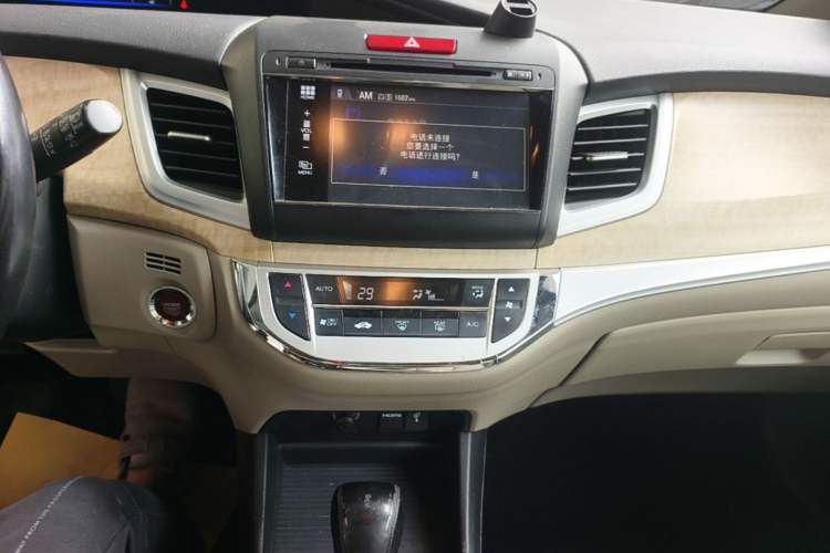 Used Honda Jade 2013 1.8L CVT Luxury Edition 5 seats Audio And AC Panel
