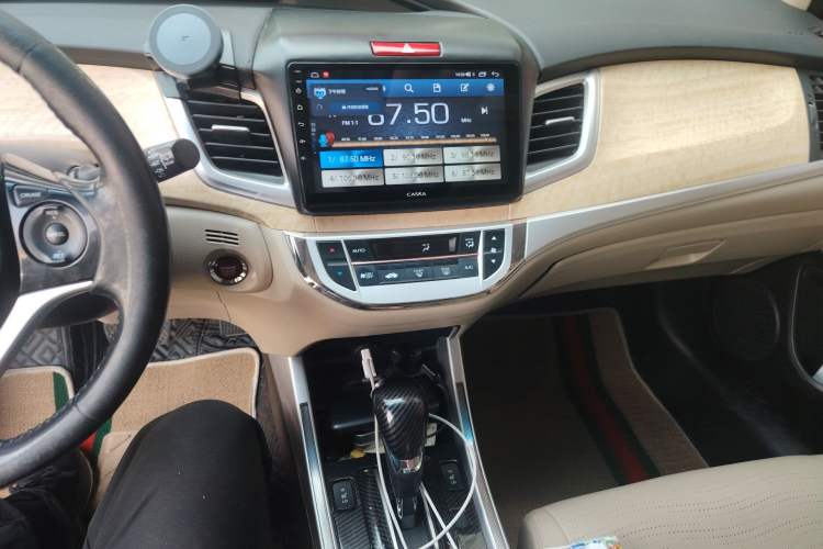 Used Honda Jade 2013 1.8L CVT Luxury Edition 5 seats Audio And AC Panel