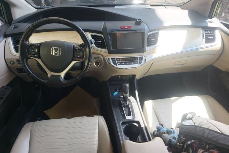 Used Honda Jade 2013 1.8L CVT Luxury Edition 5 seats Center Console