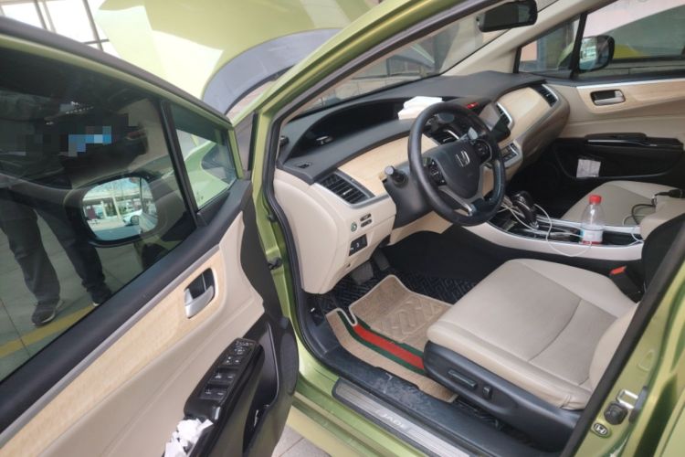 Used Honda Jade 2013 1.8L CVT Luxury Edition 5 seats Driver Seat