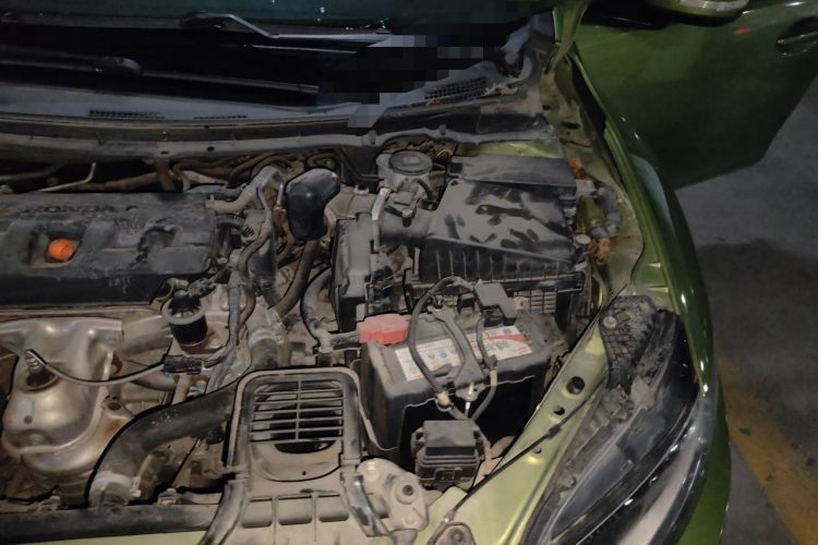 Used Honda Jade 2013 1.8L automatic Comfort version 5 seats Engine Bay Left