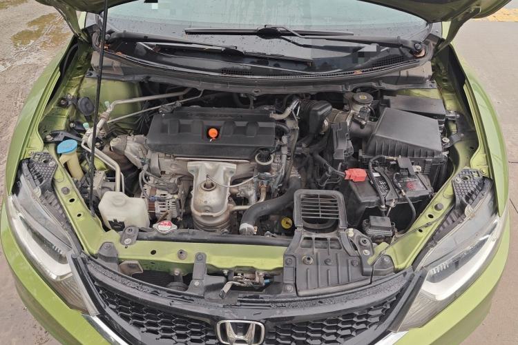 Used Honda Jade 2013 1.8L CVT Luxury Edition 5 seats Engine Bay