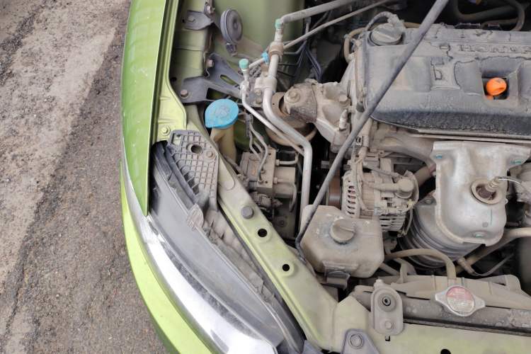 Used Honda Jade 2013 1.8L CVT Luxury Edition 5 seats Engine Bay Right