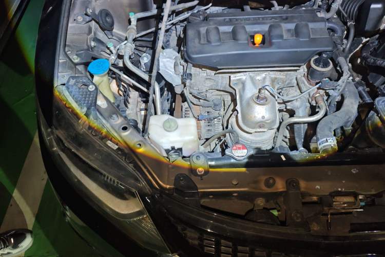Used Honda Jade 2013 1.8L CVT Luxury Edition 5 seats Engine Bay Right