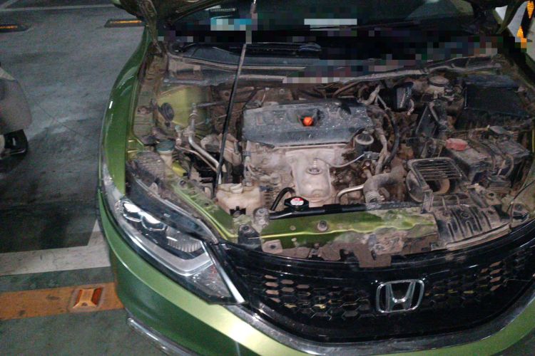 Used Honda Jade 2013 1.8L CVT Luxury Edition 5 seats Engine Bay Right