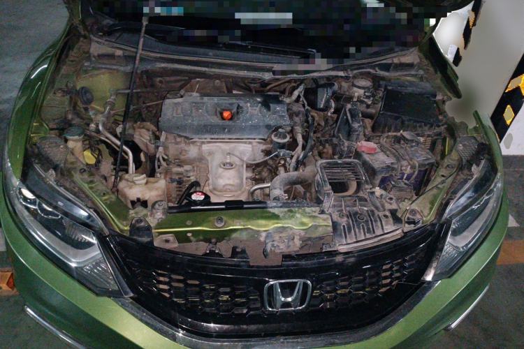 Used Honda Jade 2013 1.8L CVT Luxury Edition 5 seats Engine Bay