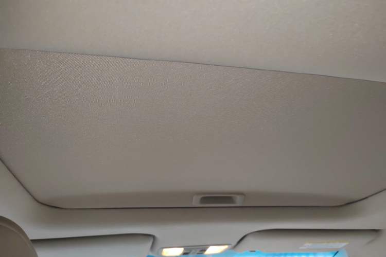 Used Honda Jade 2013 1.8L CVT Luxury Edition 5 seats Headliner