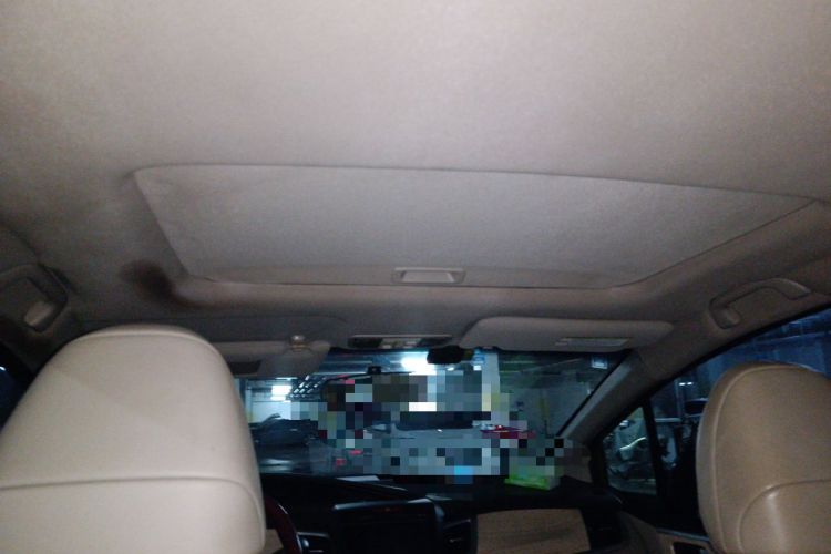 Used Honda Jade 2013 1.8L CVT Luxury Edition 5 seats Headliner