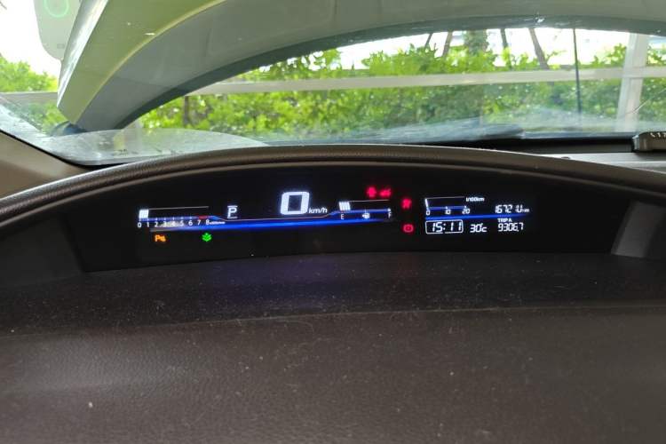 Used Honda Jade 2013 1.8L automatic Comfort version 5 seats Instrument Cluster