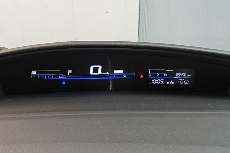 Used Honda Jade 2013 1.8L automatic Comfort version 5 seats Instrument Cluster