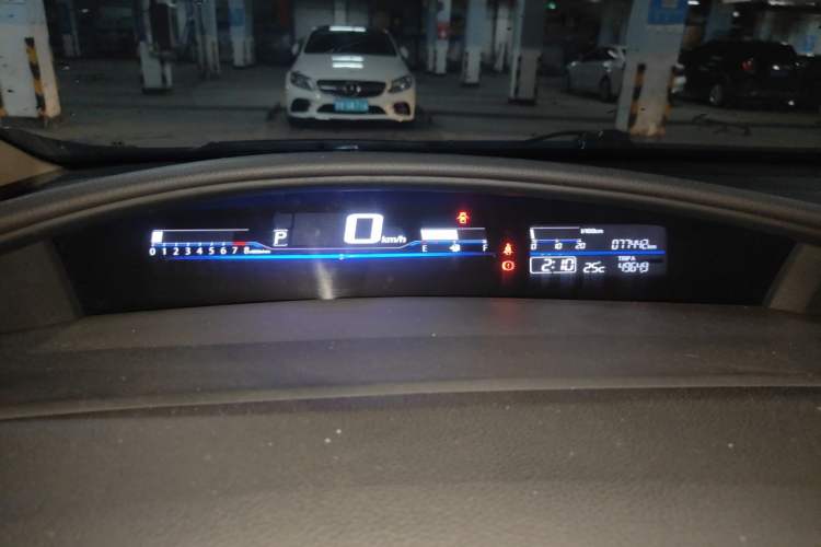 Used Honda Jade 2013 1.8L automatic Comfort version 5 seats Instrument Cluster